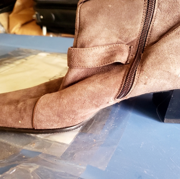 Faux Suede Brown Square Toe Boots 12M *FIRM* - Picture 8 of 8